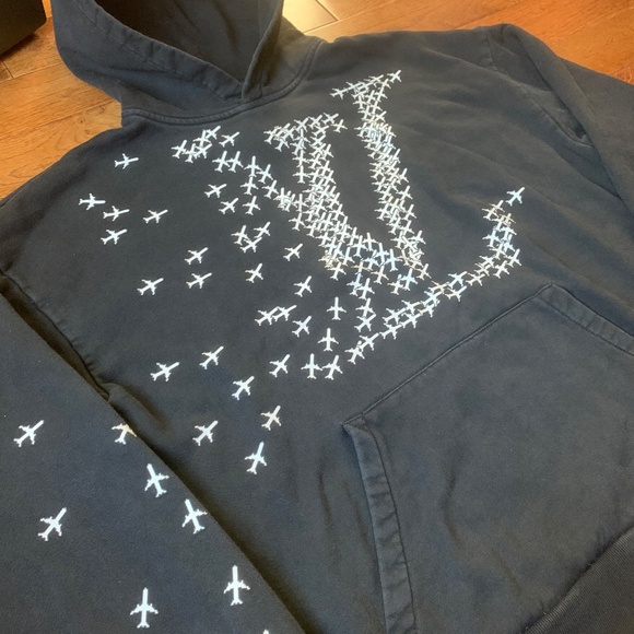 Louis Vuitton Hoodie - Picture 3 of 10